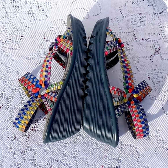 Bernie Mev. Multi Colored Woven Open Toe Strappy Wedge Sandal Size 40 Stretchy - Picture 6 of 14